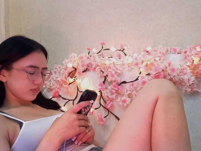 MyrleHenggeler live cam on BongaCams