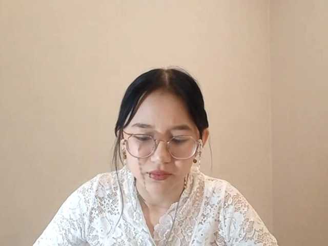 MyrleHenggeler's BongaCams show and profile