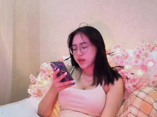 MyrleHenggeler live cam on BongaCams
