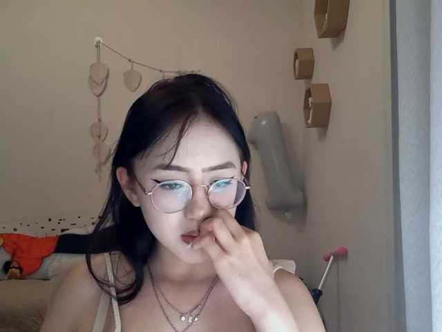 MyrleHenggeler live cam on BongaCams