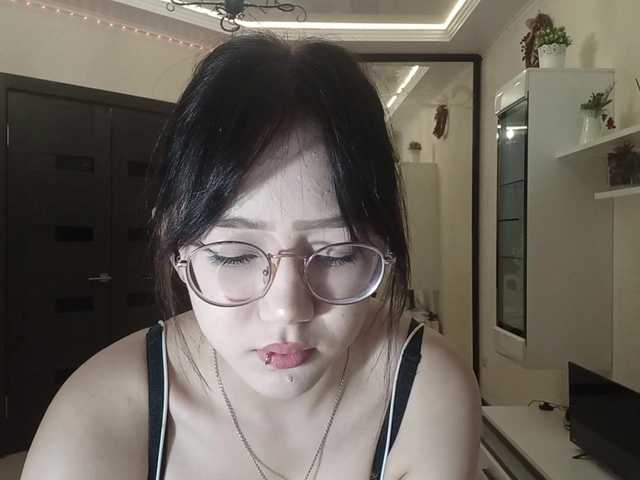 MyrleHenggeler live cam on BongaCams