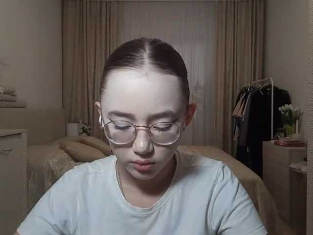 MyrleHenggeler live cam on BongaCams