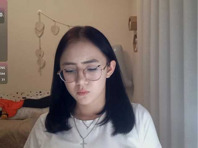 MyrleHenggeler live cam on BongaCams