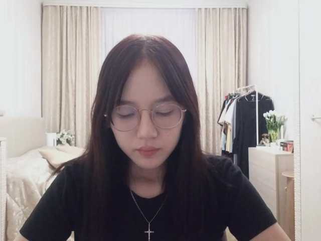 MyrleHenggeler live cam on BongaCams