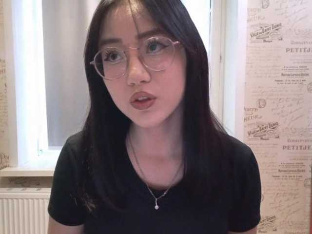 MyrleHenggeler live cam on BongaCams