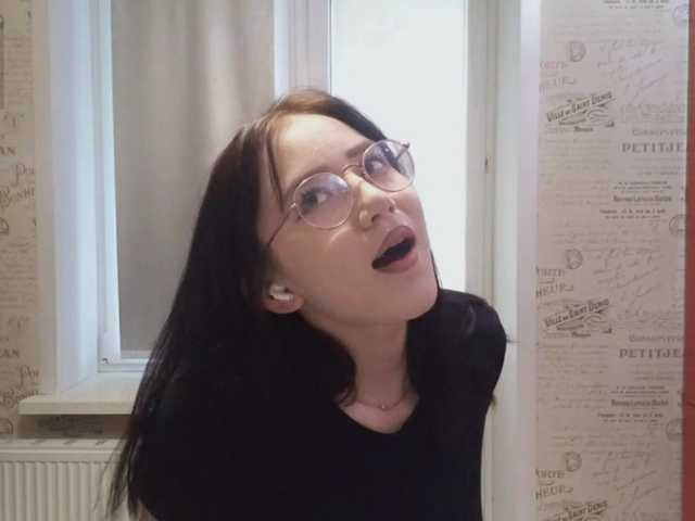MyrleHenggeler live cam on BongaCams