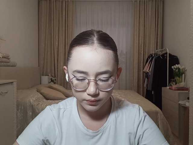 MyrleHenggeler live cam on BongaCams