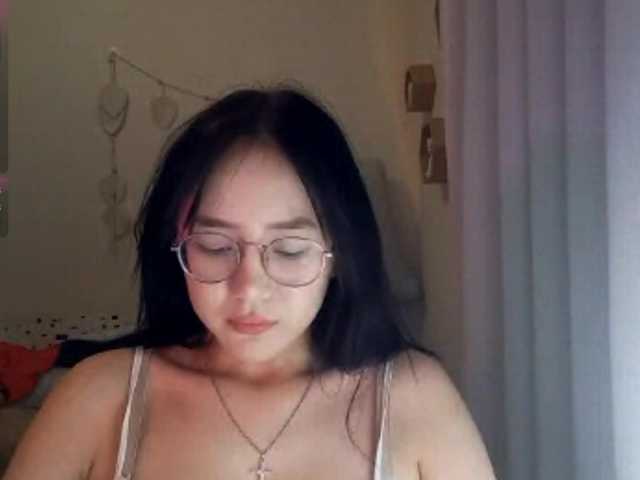 MyrleHenggeler live webcam show