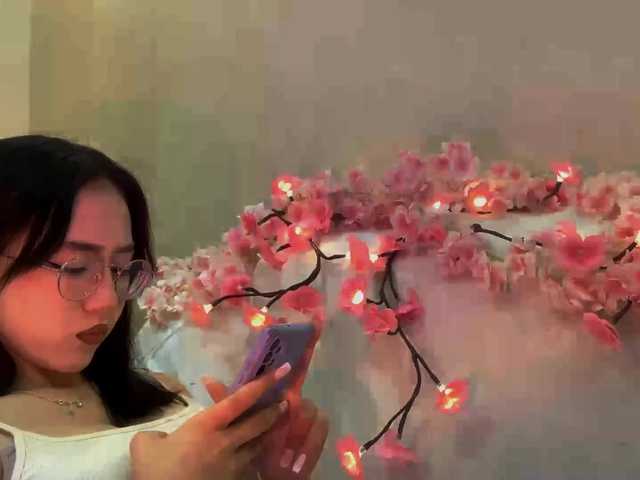 MyrleHenggeler live cam on BongaCams