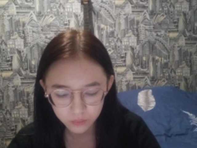 MyrleHenggeler live cam on BongaCams