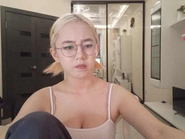 MyrleHenggeler live cam on BongaCams
