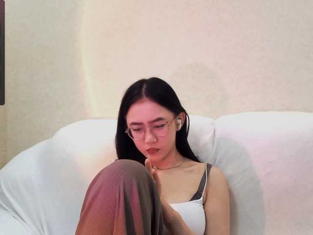 MyrleHenggeler live cam on BongaCams