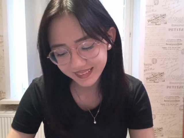 MyrleHenggeler live cam on BongaCams