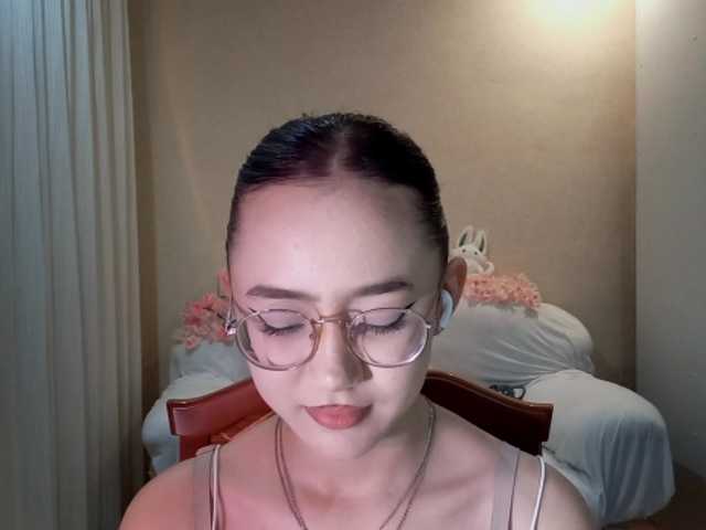 MyrleHenggeler live cam on BongaCams