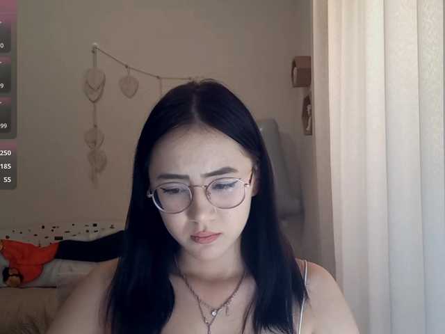 MyrleHenggeler live cam on BongaCams