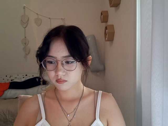 MyrleHenggeler live cam on BongaCams