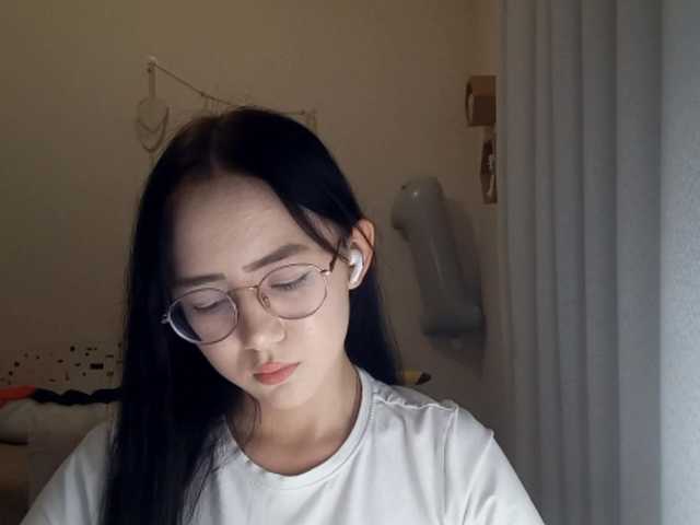 MyrleHenggeler live cam on BongaCams