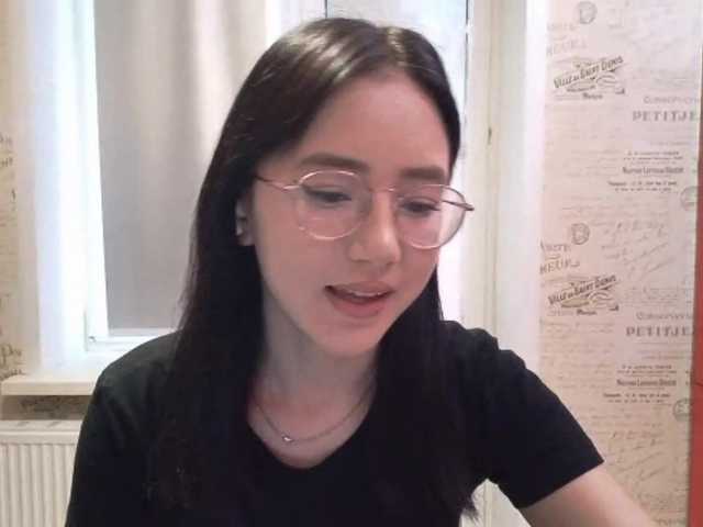 MyrleHenggeler live cam on BongaCams