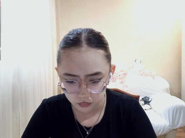 MyrleHenggeler live cam on BongaCams