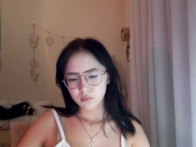 MyrleHenggeler live cam on BongaCams