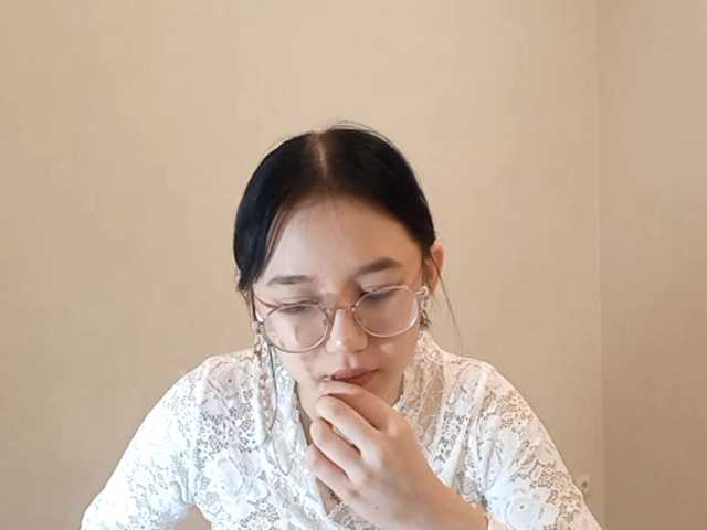 MyrleHenggeler's BongaCams show and profile