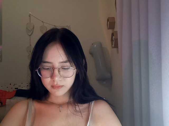 MyrleHenggeler live cam on BongaCams