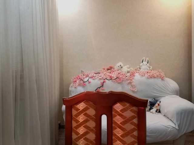 MyrleHenggeler live cam on BongaCams