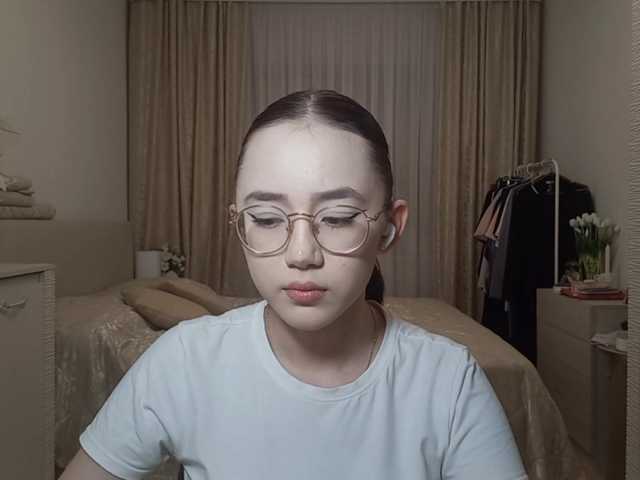 MyrleHenggeler live cam on BongaCams