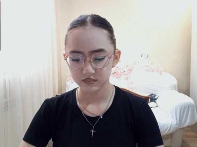 MyrleHenggeler live cam on BongaCams