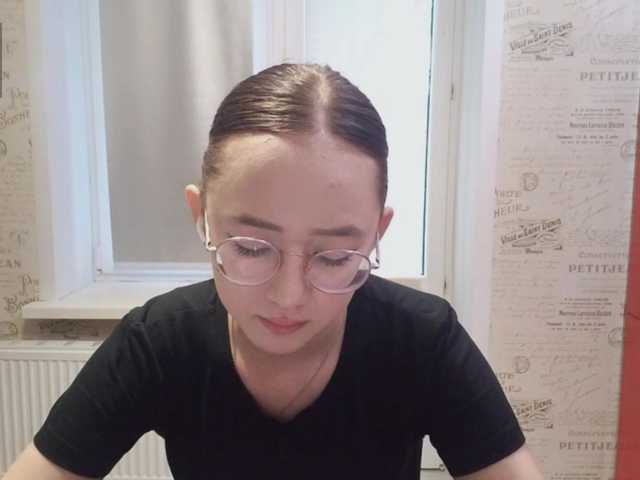MyrleHenggeler live cam on BongaCams