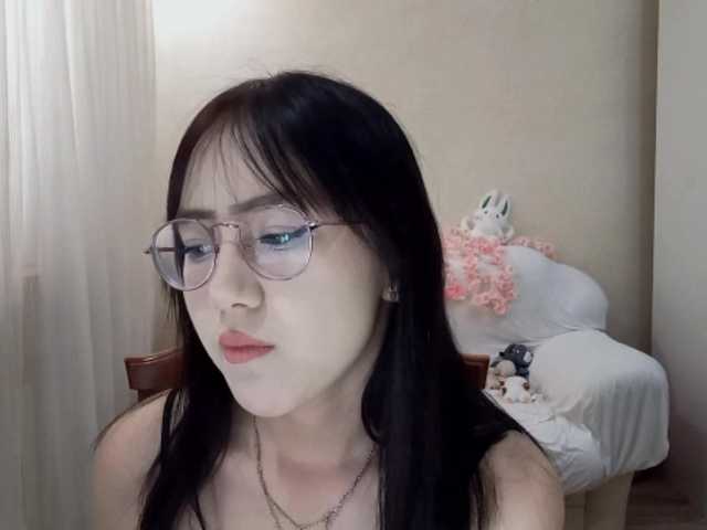 MyrleHenggeler live cam on BongaCams