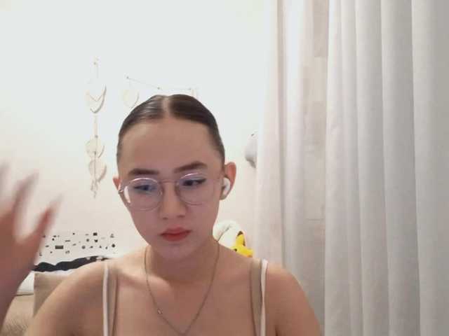 MyrleHenggeler live cam on BongaCams