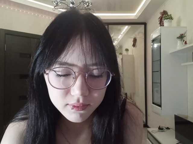 MyrleHenggeler live cam on BongaCams