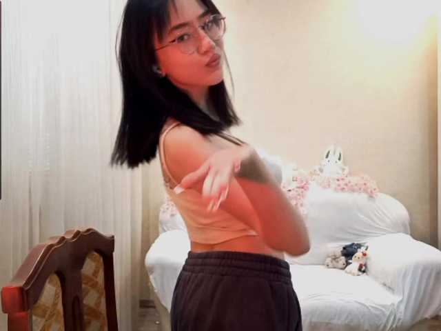 MyrleHenggeler live cam on BongaCams