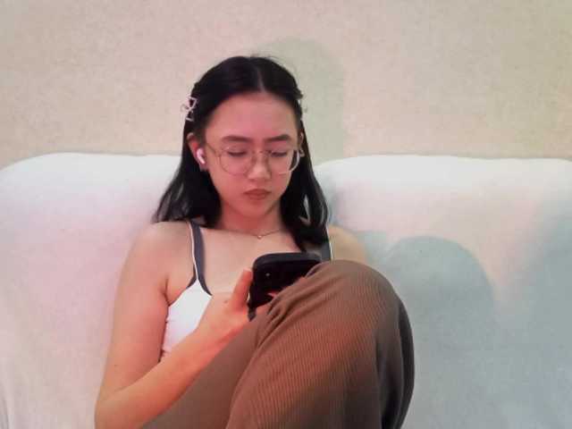 MyrleHenggeler live cam on BongaCams
