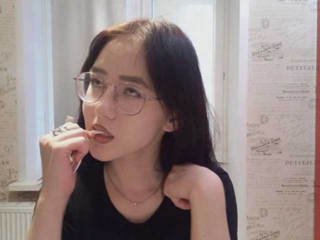 MyrleHenggeler live cam on BongaCams