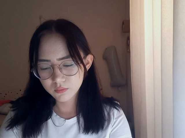MyrleHenggeler live cam on BongaCams