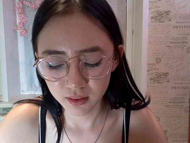 MyrleHenggeler webcam