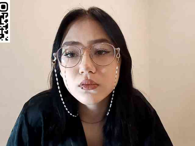 MyrleHenggeler webcam