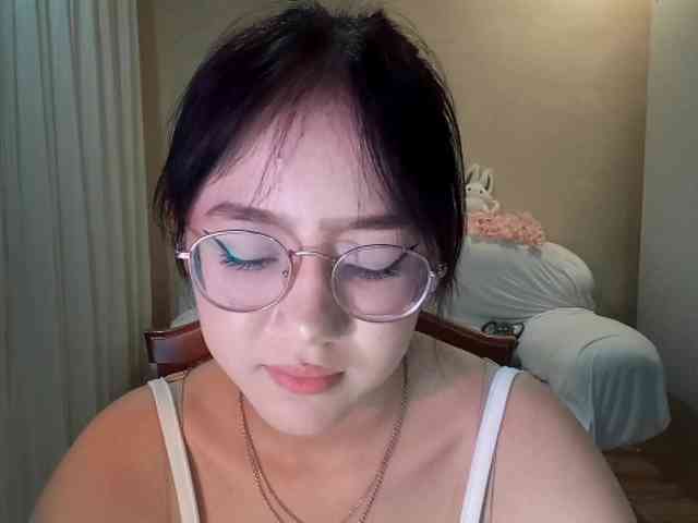 MyrleHenggeler webcam