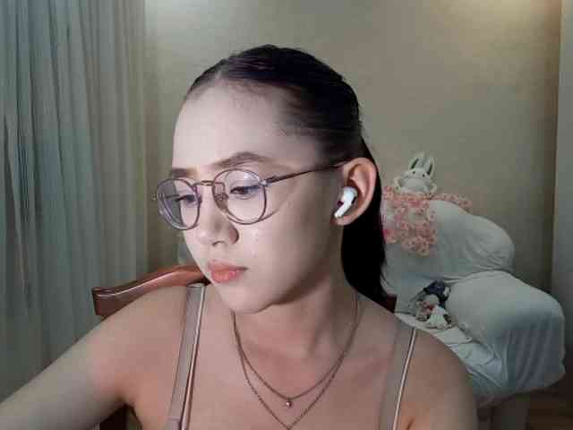 MyrleHenggeler webcam