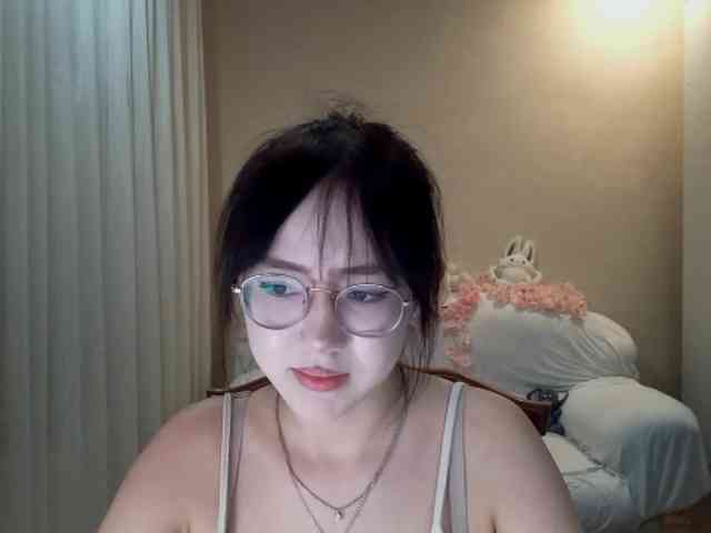 MyrleHenggeler webcam