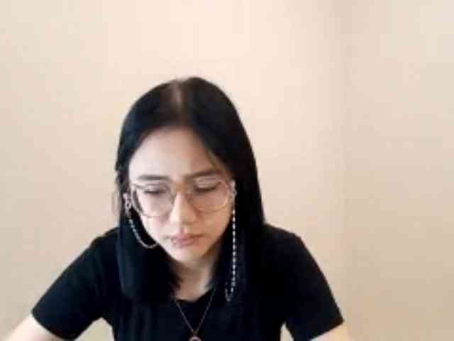 MyrleHenggeler webcam