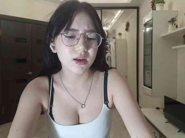 MyrleHenggeler webcam