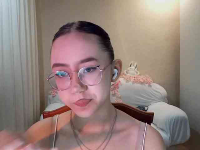 MyrleHenggeler webcam