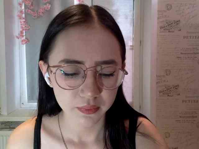 MyrleHenggeler webcam