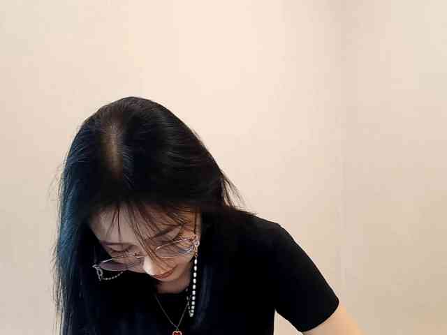 MyrleHenggeler webcam