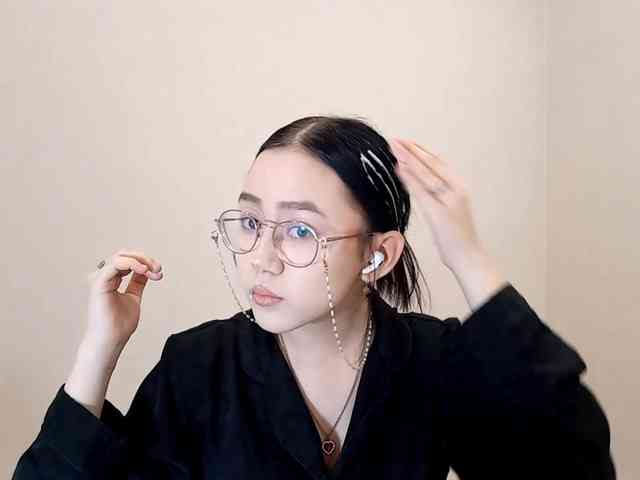 MyrleHenggeler webcam