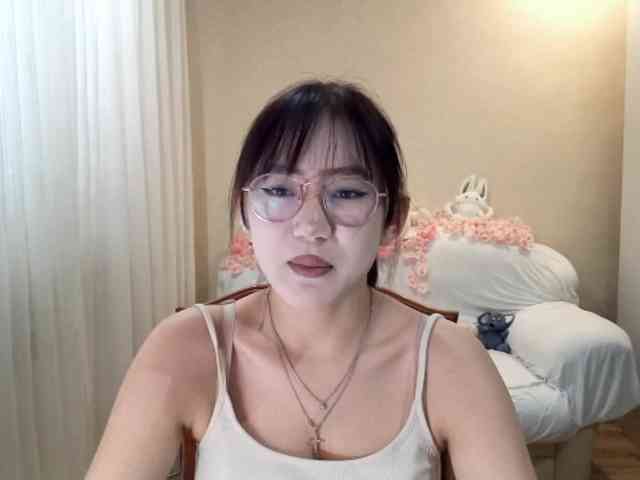 MyrleHenggeler webcam