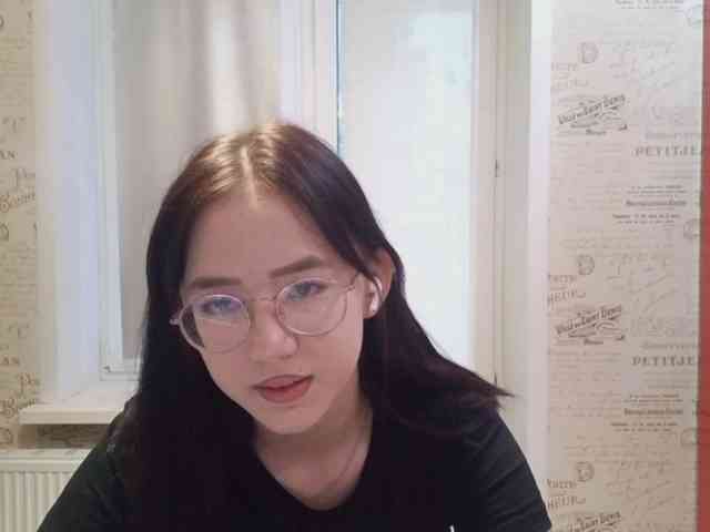 MyrleHenggeler webcam